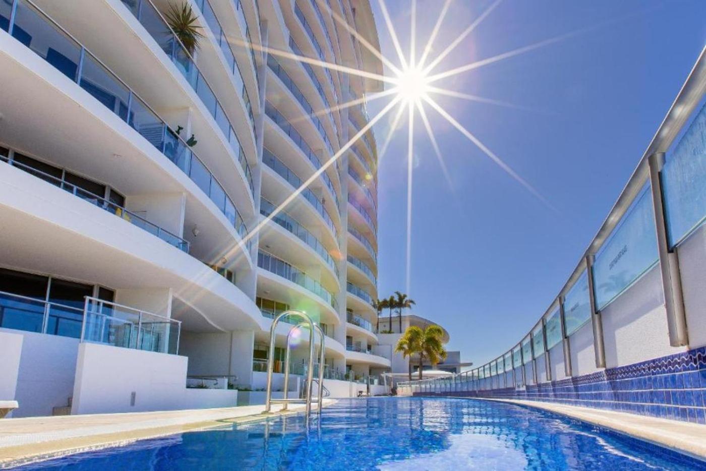 Sensational Ocean View 2 Bedroom Apartment Maroochydore Bagian luar foto